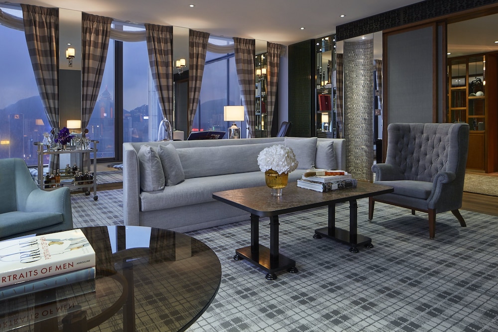 Rosewood Hong Kong 40/85