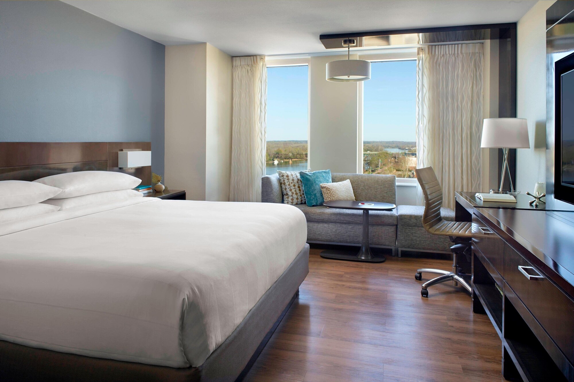 Room at Augusta Marriott at the Convention Center, AUGUSTA - GA
