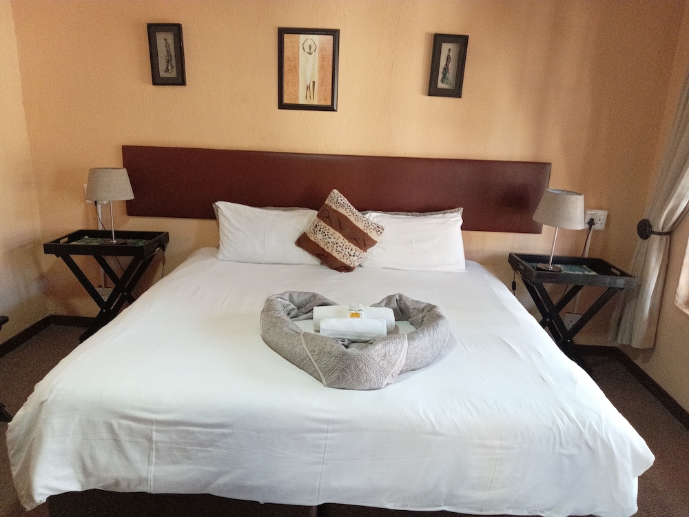 Mannah Guest Lodge 5/50