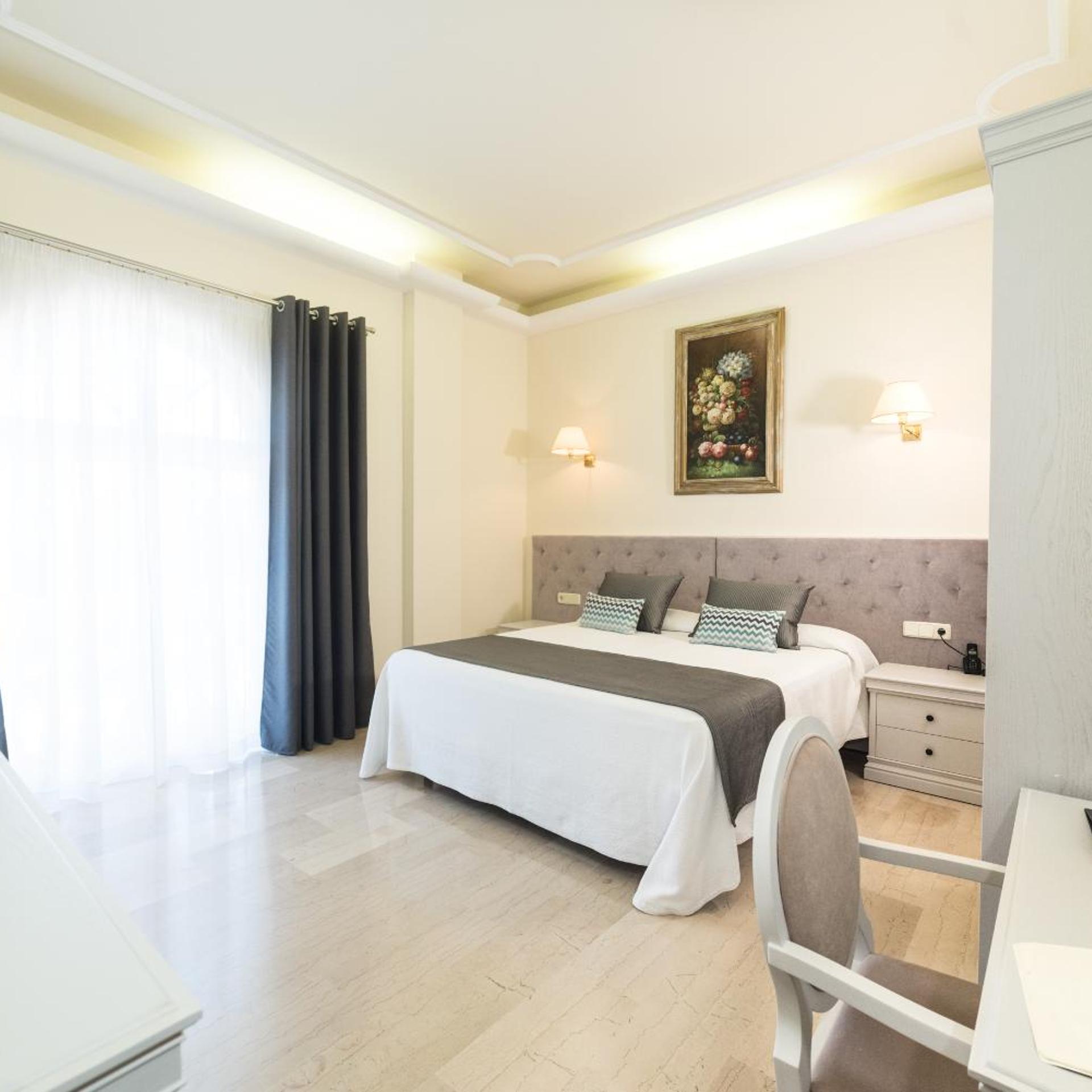 Room, Double Bed, Lateral Side Sea View