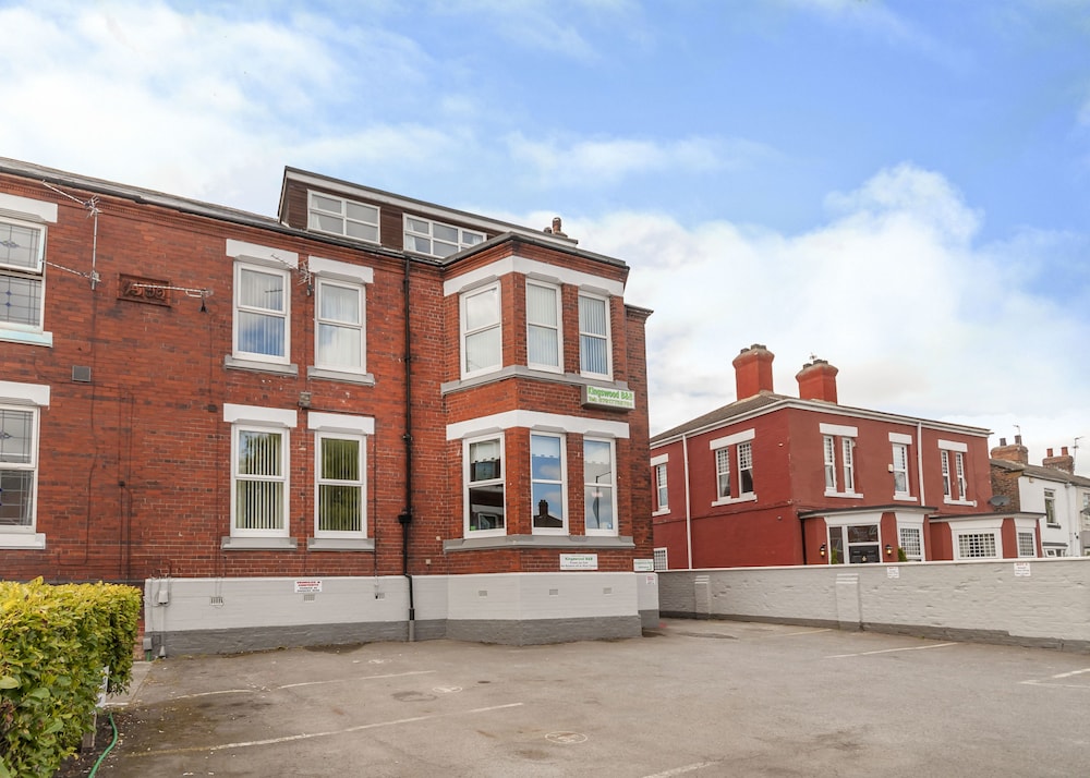 Kingswood Guest House 21/22