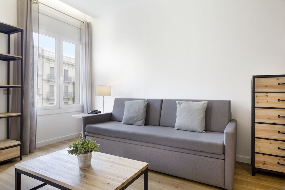 Amister Apartments 21/43