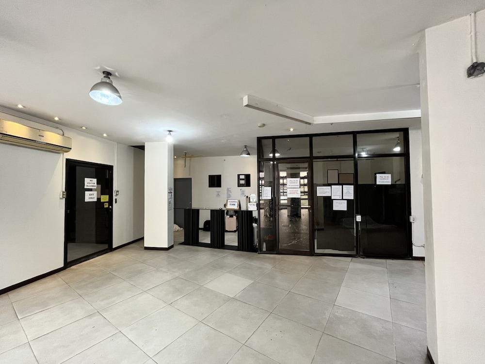 Junction Hostels 10/50