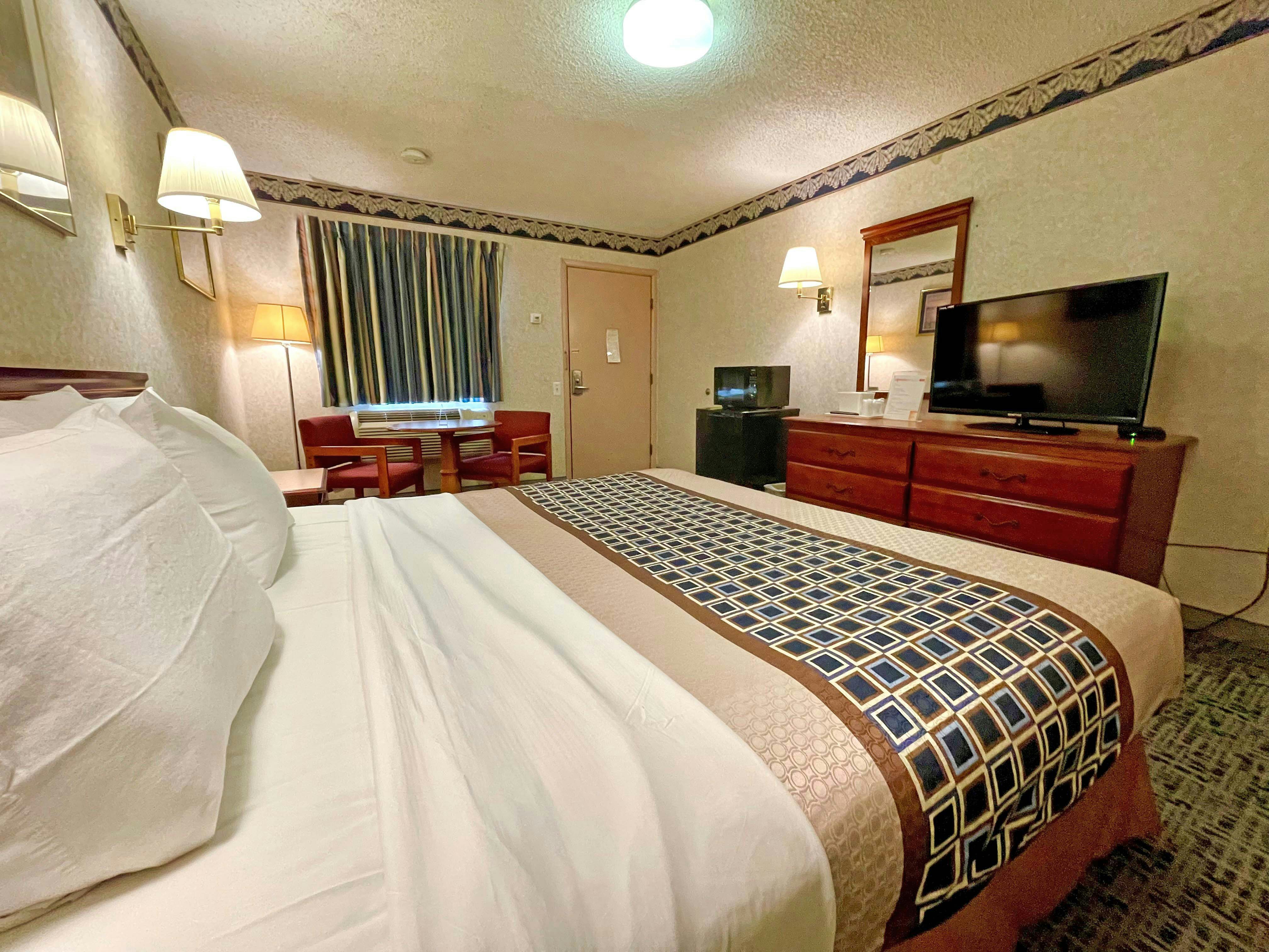 Red Carpet Inn Williamstown NJ 3/15