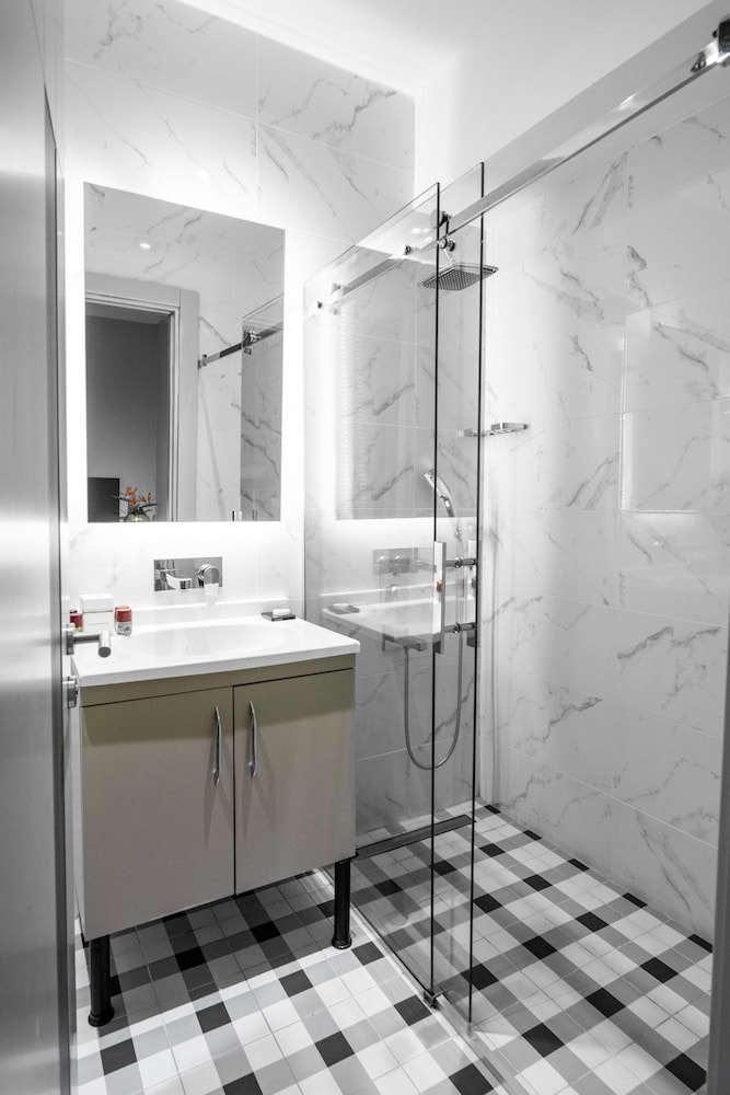 Dosso Dossi Hotels Laleli 50/50
