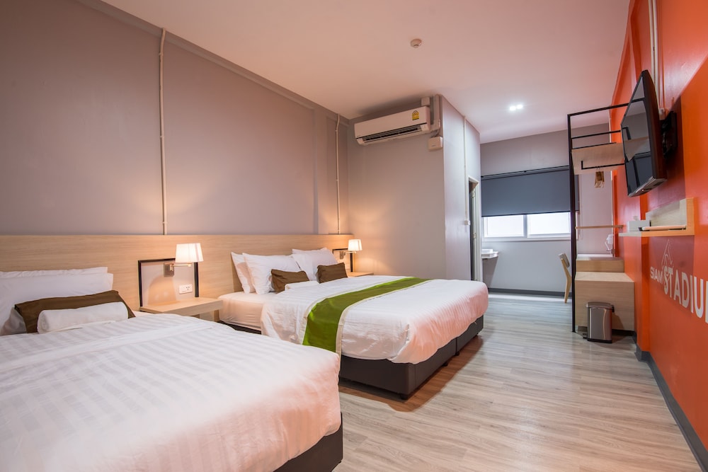 Siam Stadium Hostel 12/54