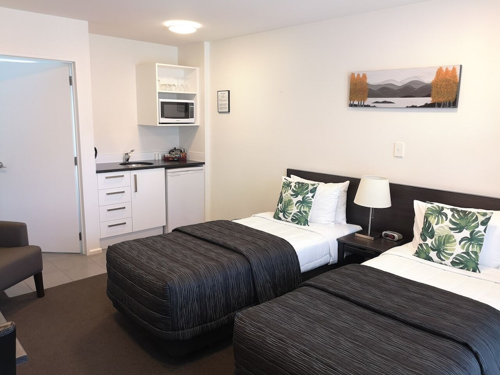 STUDIO, TWIN BEDS, ACCESSIBLE