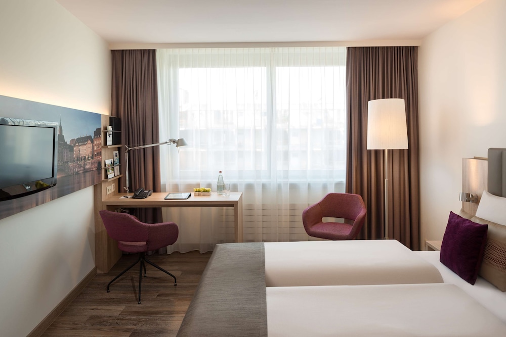 Essential By Dorint Basel City 7/48
