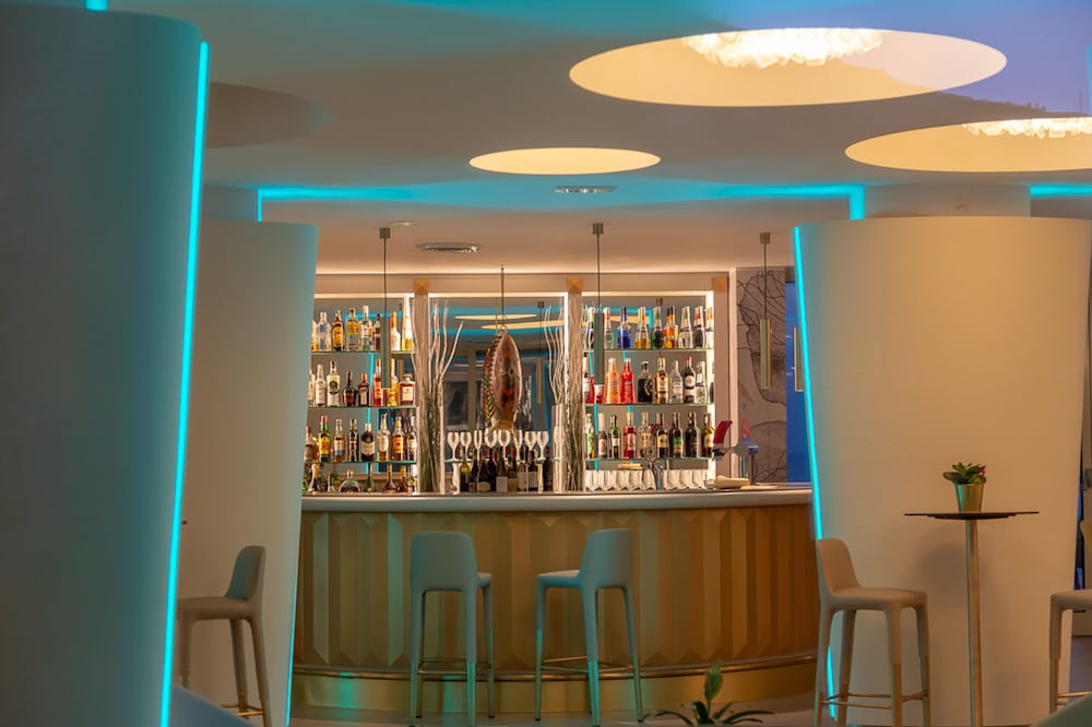 Antares Hotel 35/50
