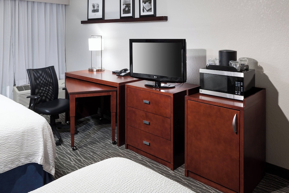 Courtyard by Marriott Waco 40/50