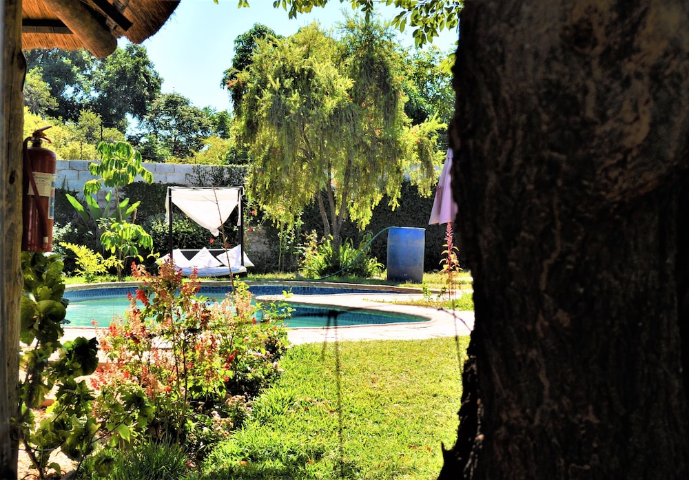 Natwange Backpackers 25/36