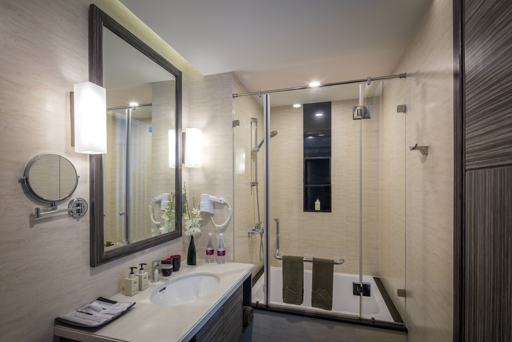 Paradise Suites Hotel 15/66