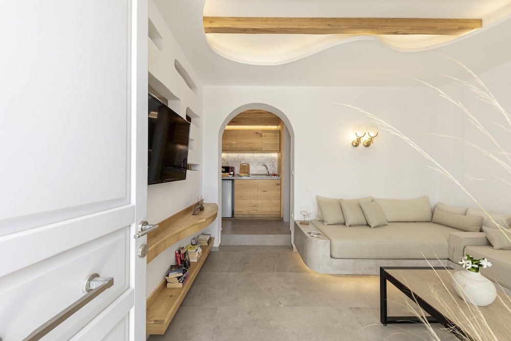 Alafropetra Luxury Suites 34/49