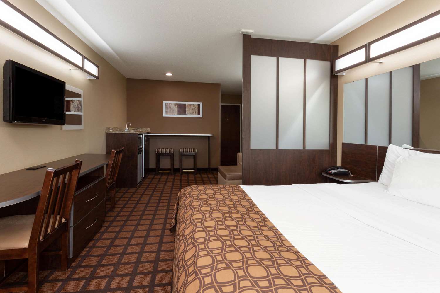 MICROTEL INN & SUITES BY WYNDHAM COLUMBIA/AT FORT JACKSON 24/34