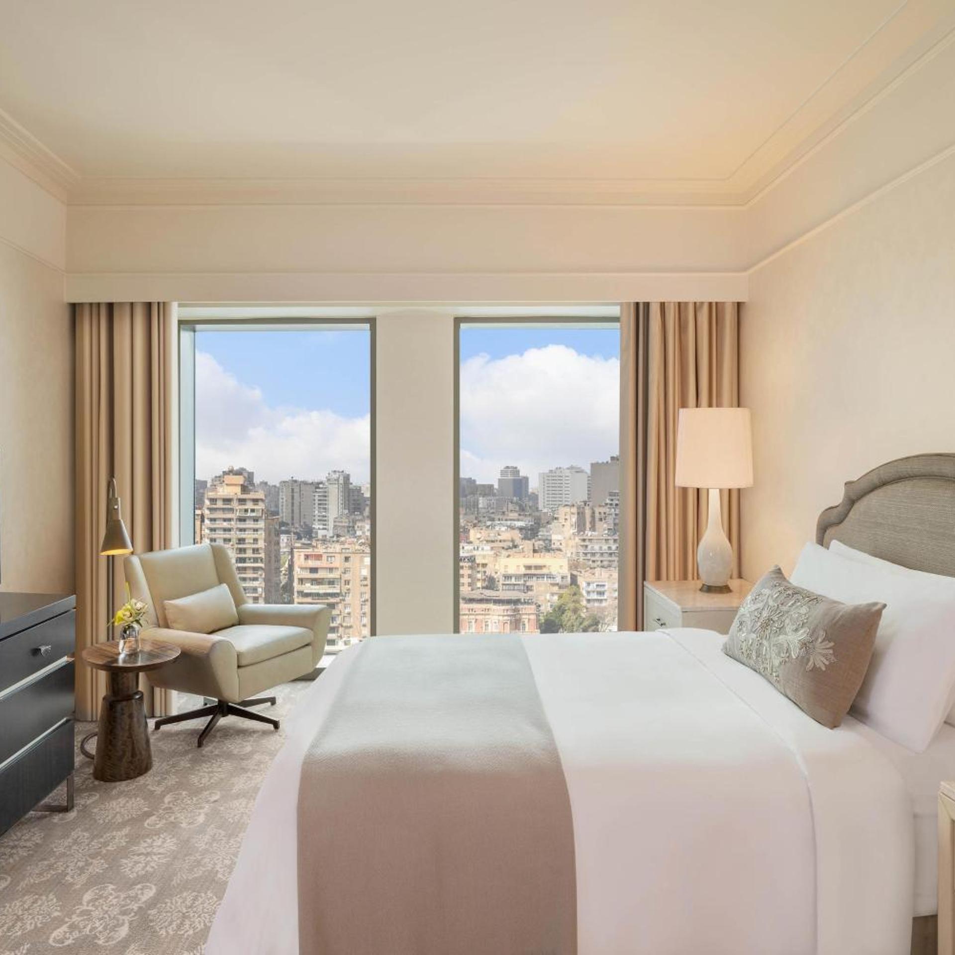 03 Bedroom - City Apartment (City View)