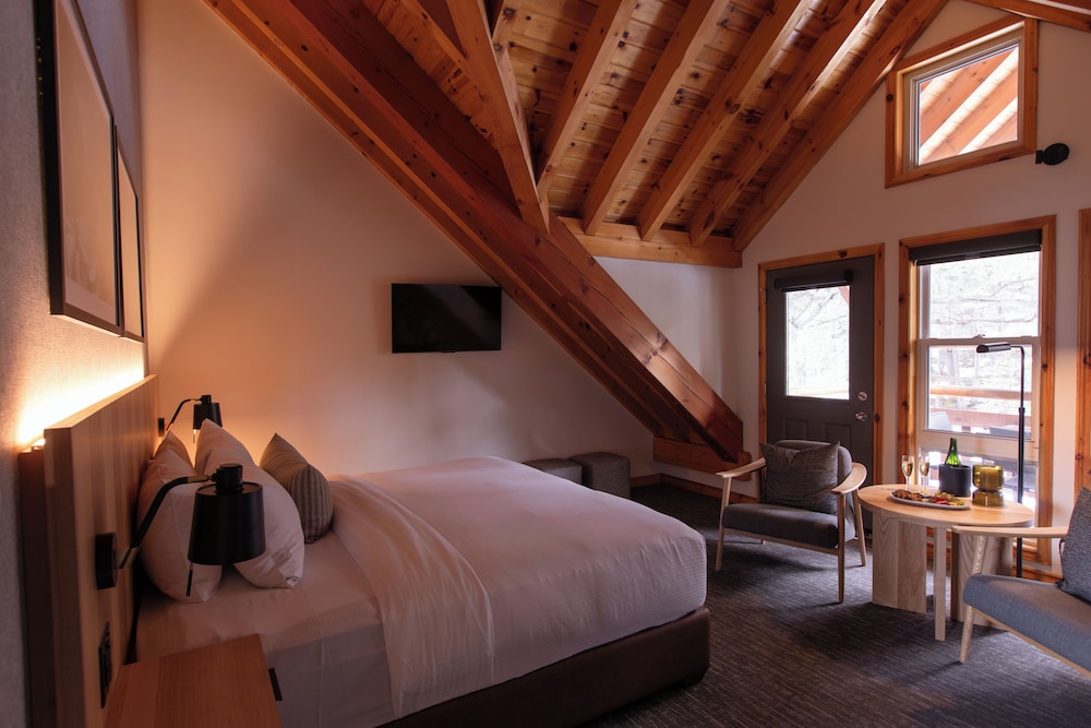 Buffalo Mountain Lodge 20/77