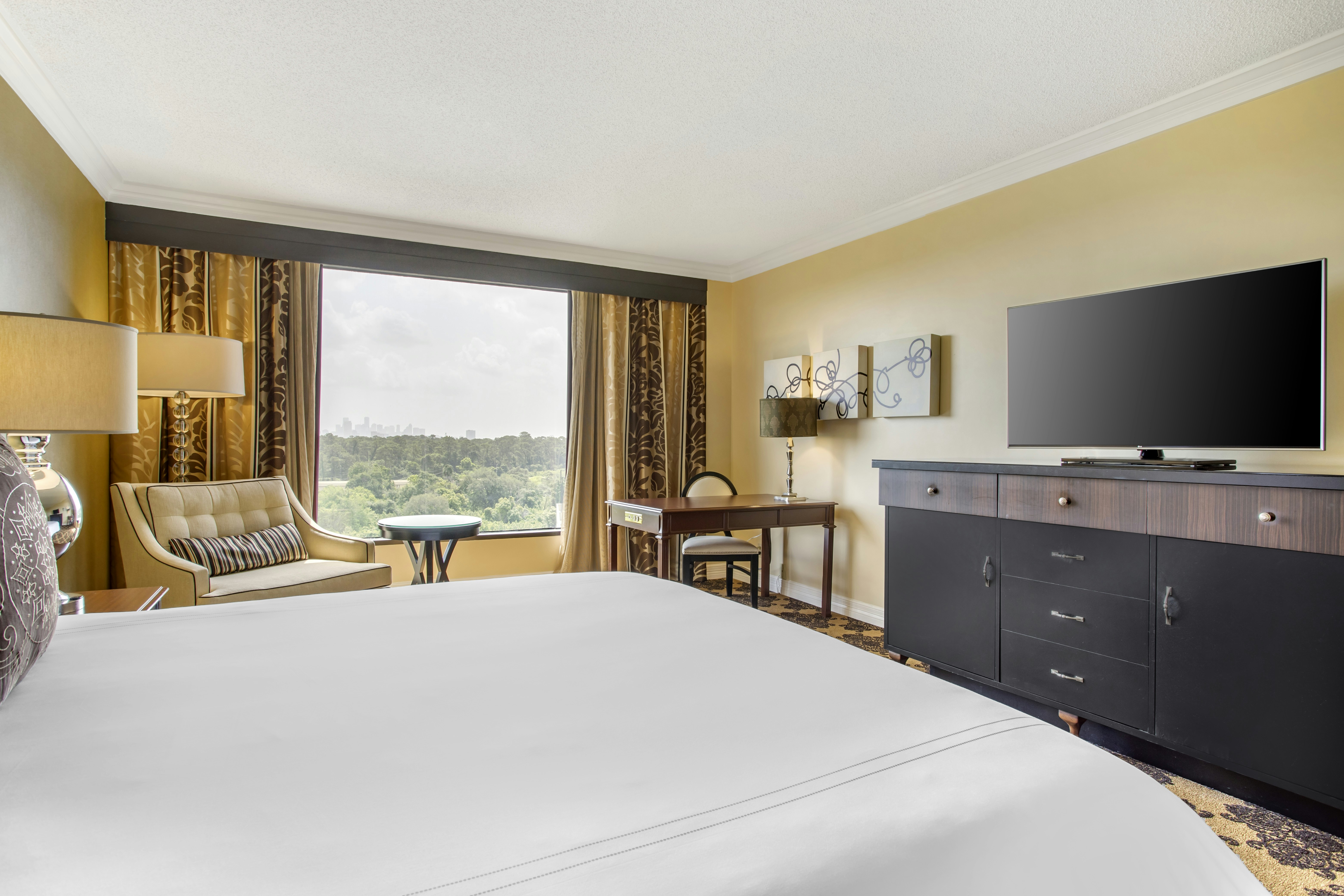 Premier, King Bed, Corner