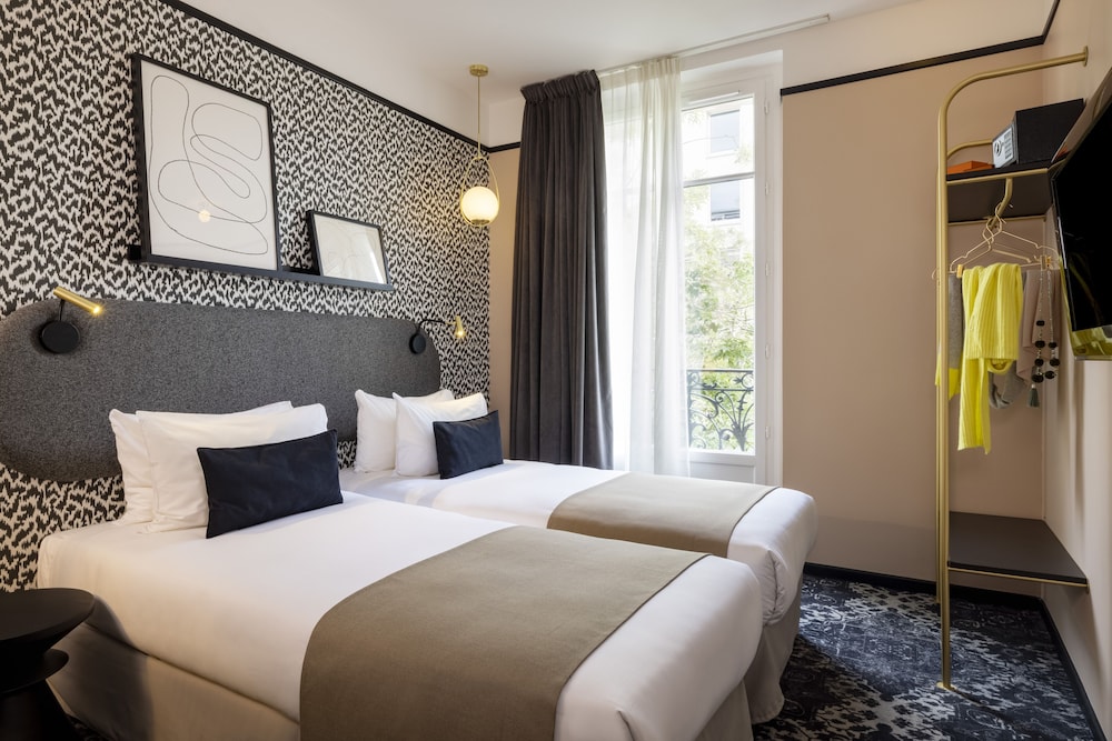 STANDARD, TWIN BEDS