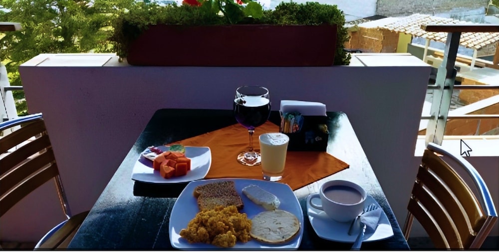 Hotel Guatatur 34/50