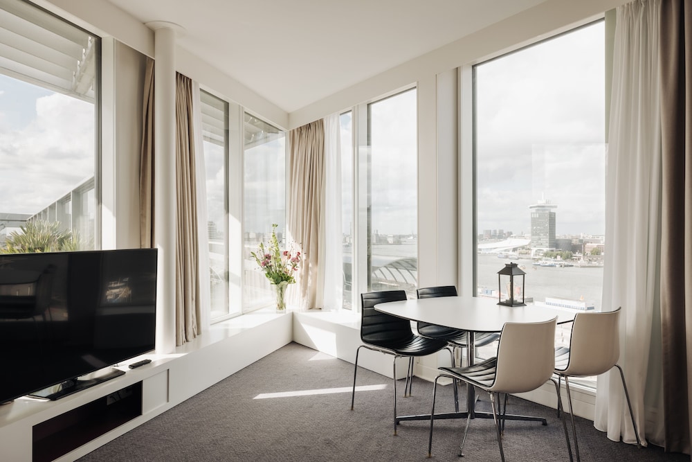 Doubletree By Hilton Amsterdam Centraal Station 86/88