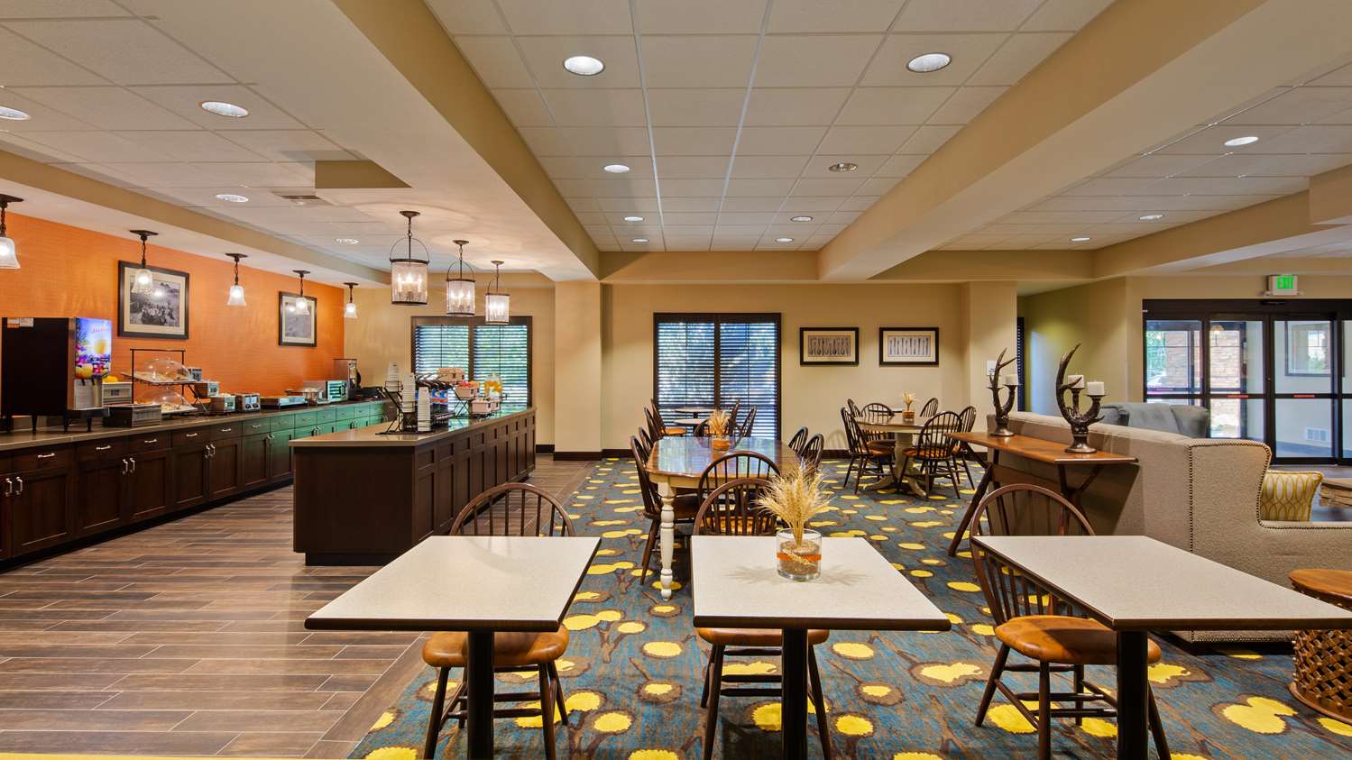 Best Western Plus Dayton Hotel & Suites 35/43
