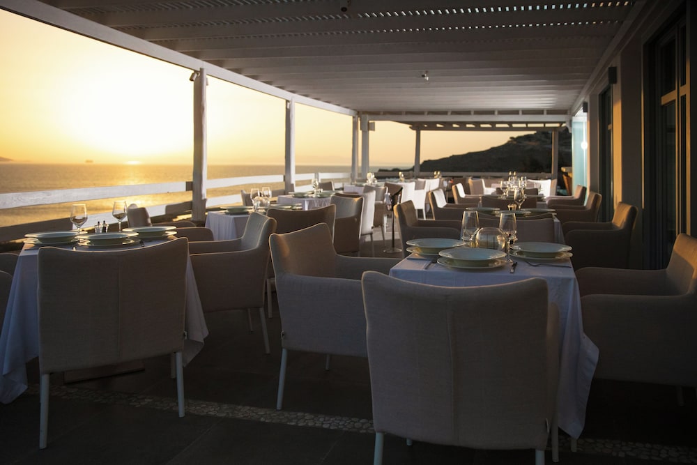 Epic Blue Suites & Villas 28/45