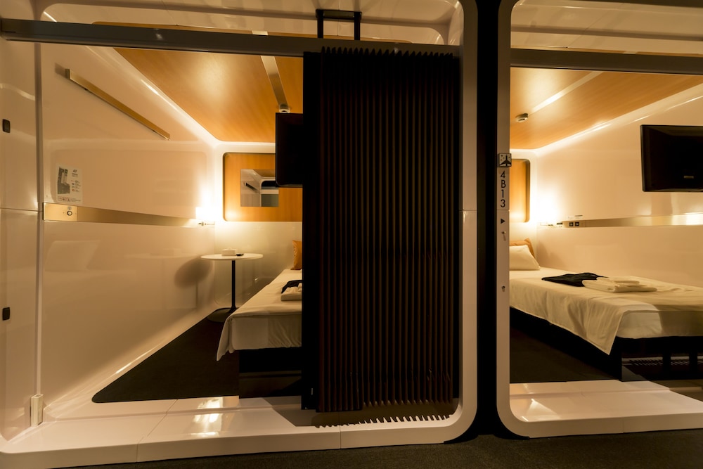 First Cabin Nagasaki 33/34