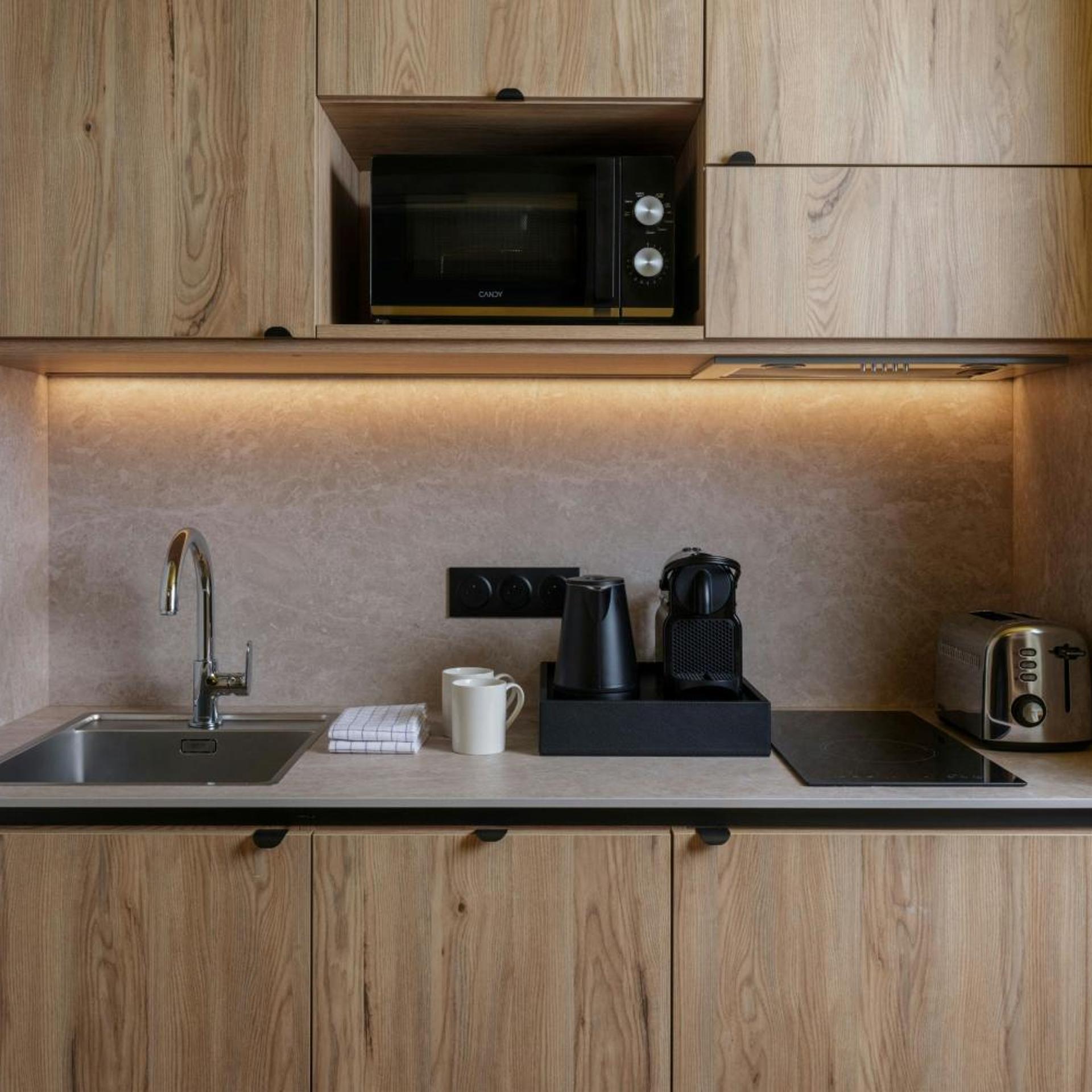 Studio, King Bed, Urban View, Sofa، Residence Inn by Marriott Lille 4/4