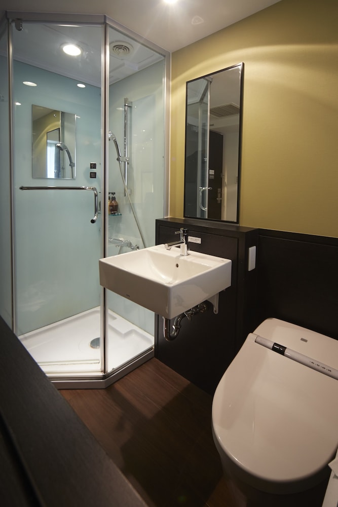 Vessel Inn Hakata Nakasu 17/66