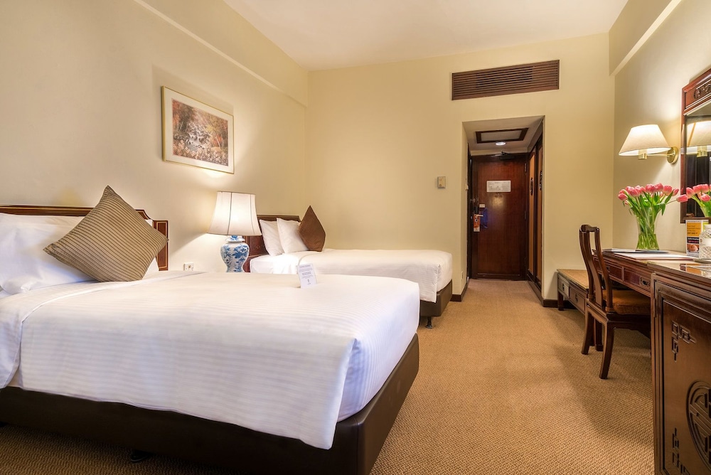 Hotel Grand Pacific 33/70