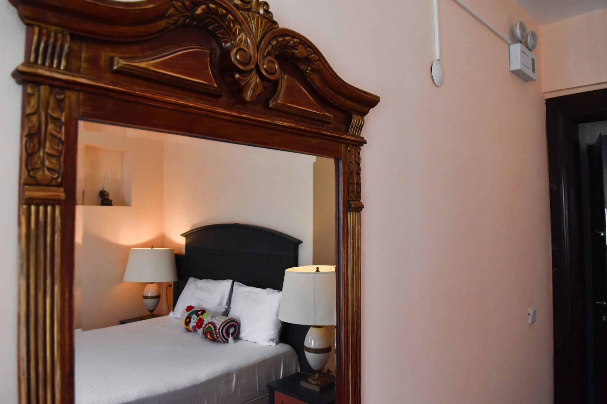 1 BEDROOM, APARTMENT, PARTIAL SEA VIEW, BALCONY