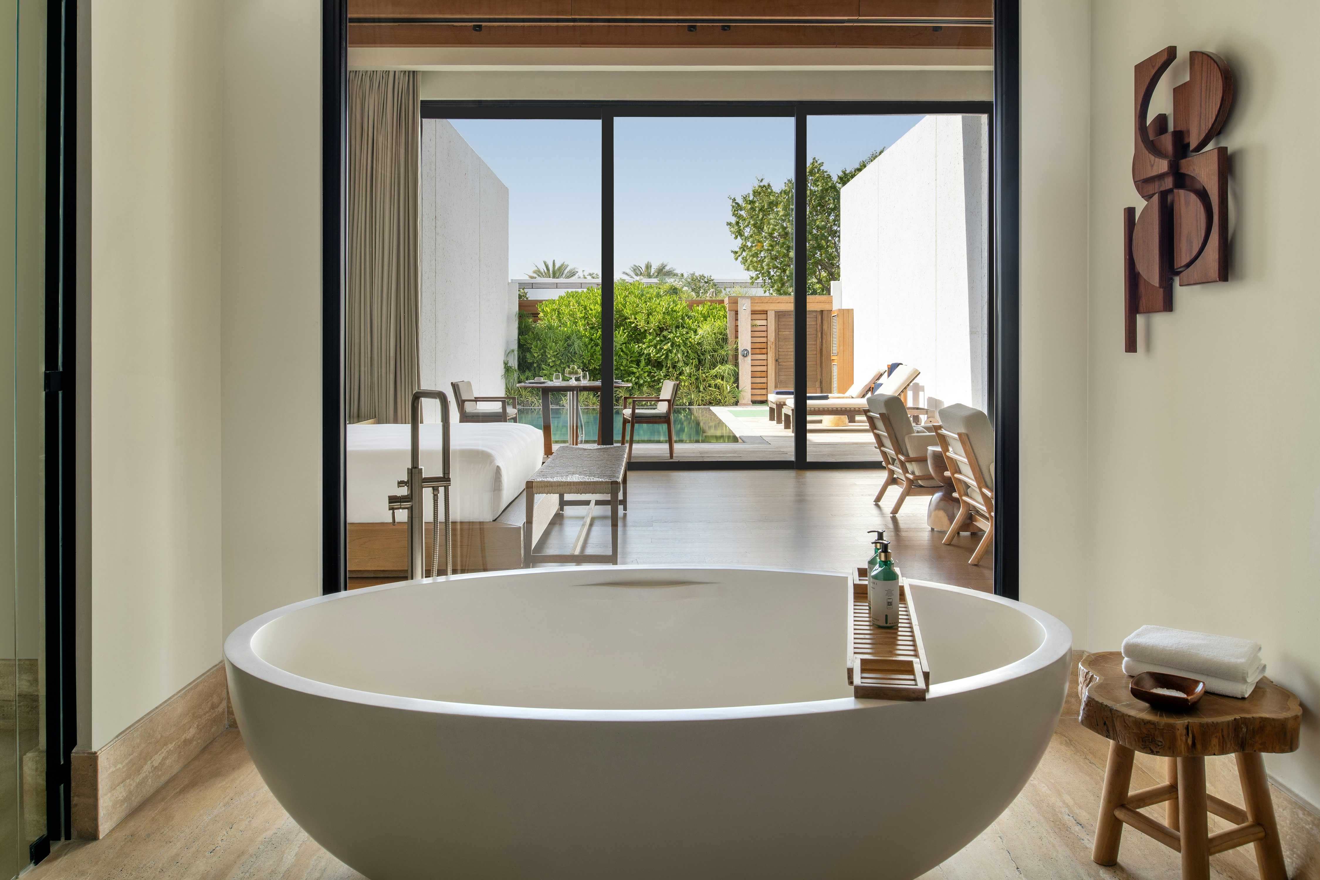 Junior Suite, King Bed, with Pool, Accessible، Maysan Doha, LXR Hotels & Resorts 7/7
