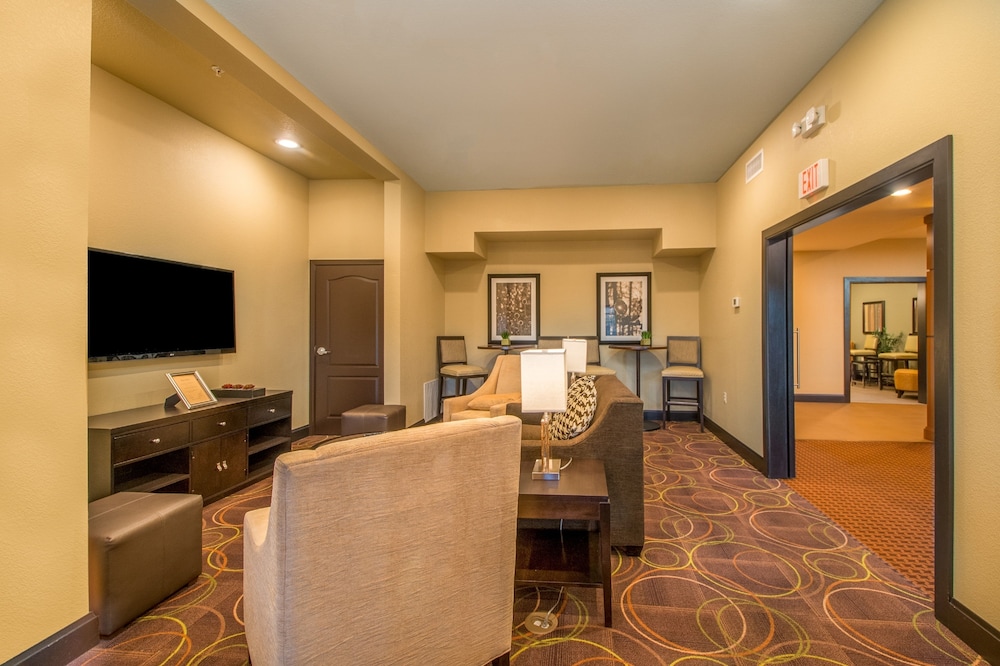 Staybridge Suites Longview 45/78