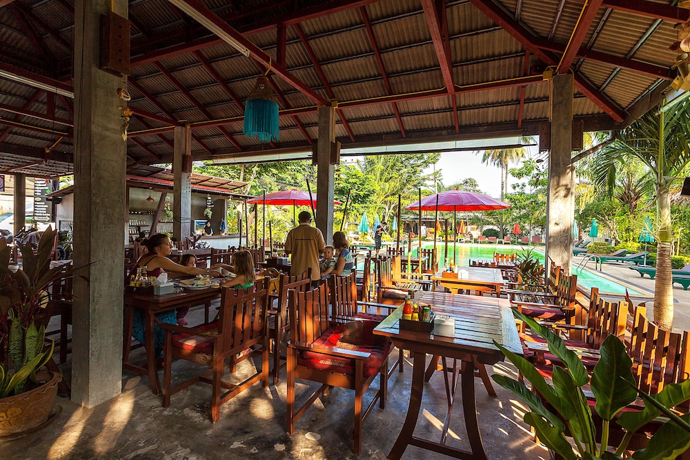 Lanta Klong Nin Beach Resort 48/70