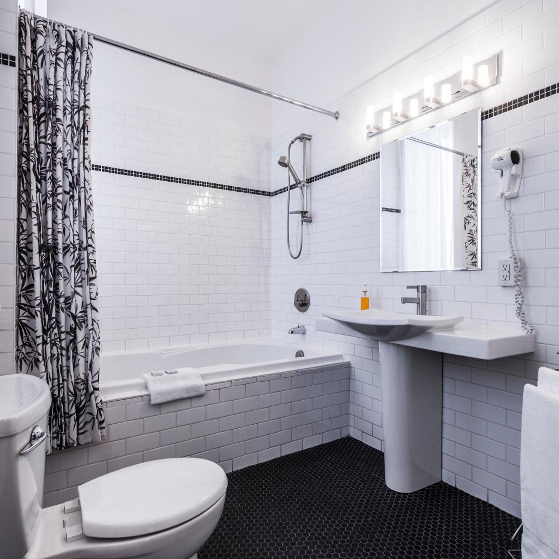 Hotel Chateau de l Argoat 45/50
