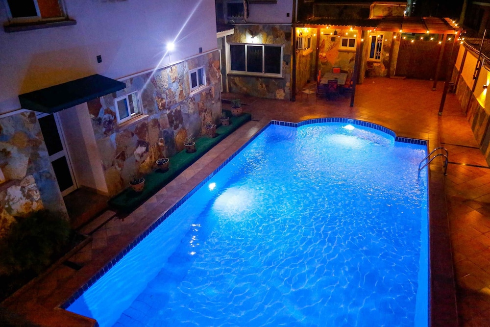 Midindi Hotel 33/61