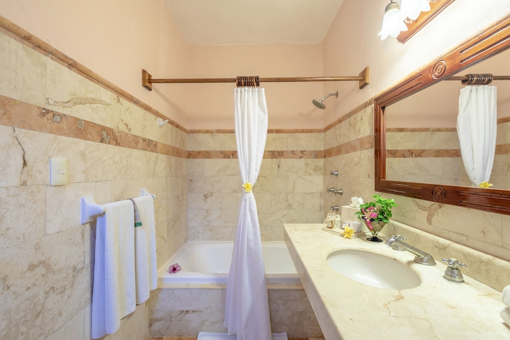 Hacienda Uxmal 47/49