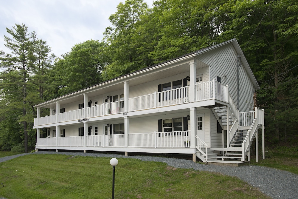 Lake Bomoseen Lodge 2/50