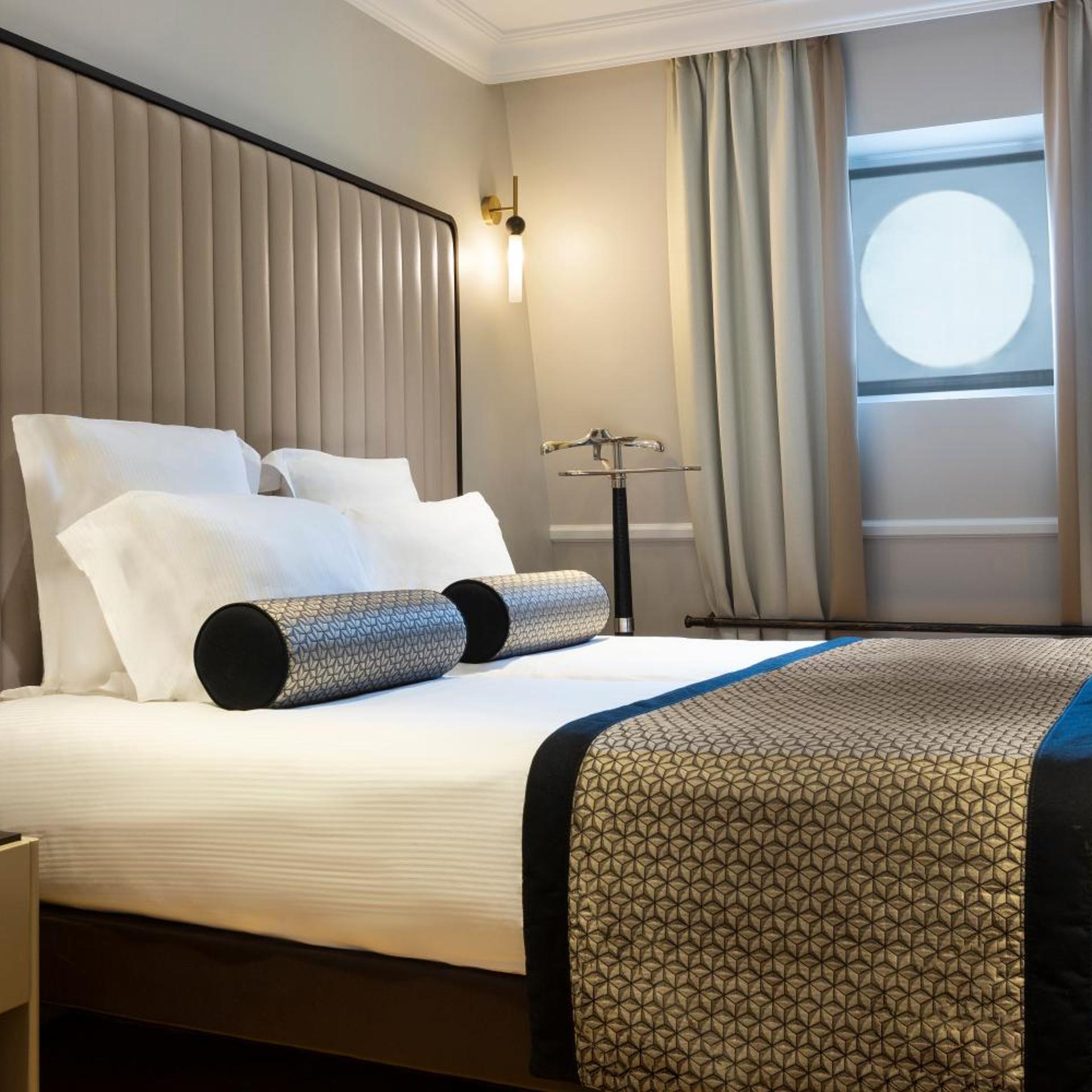 Suite, Double Bed, Eiffel View