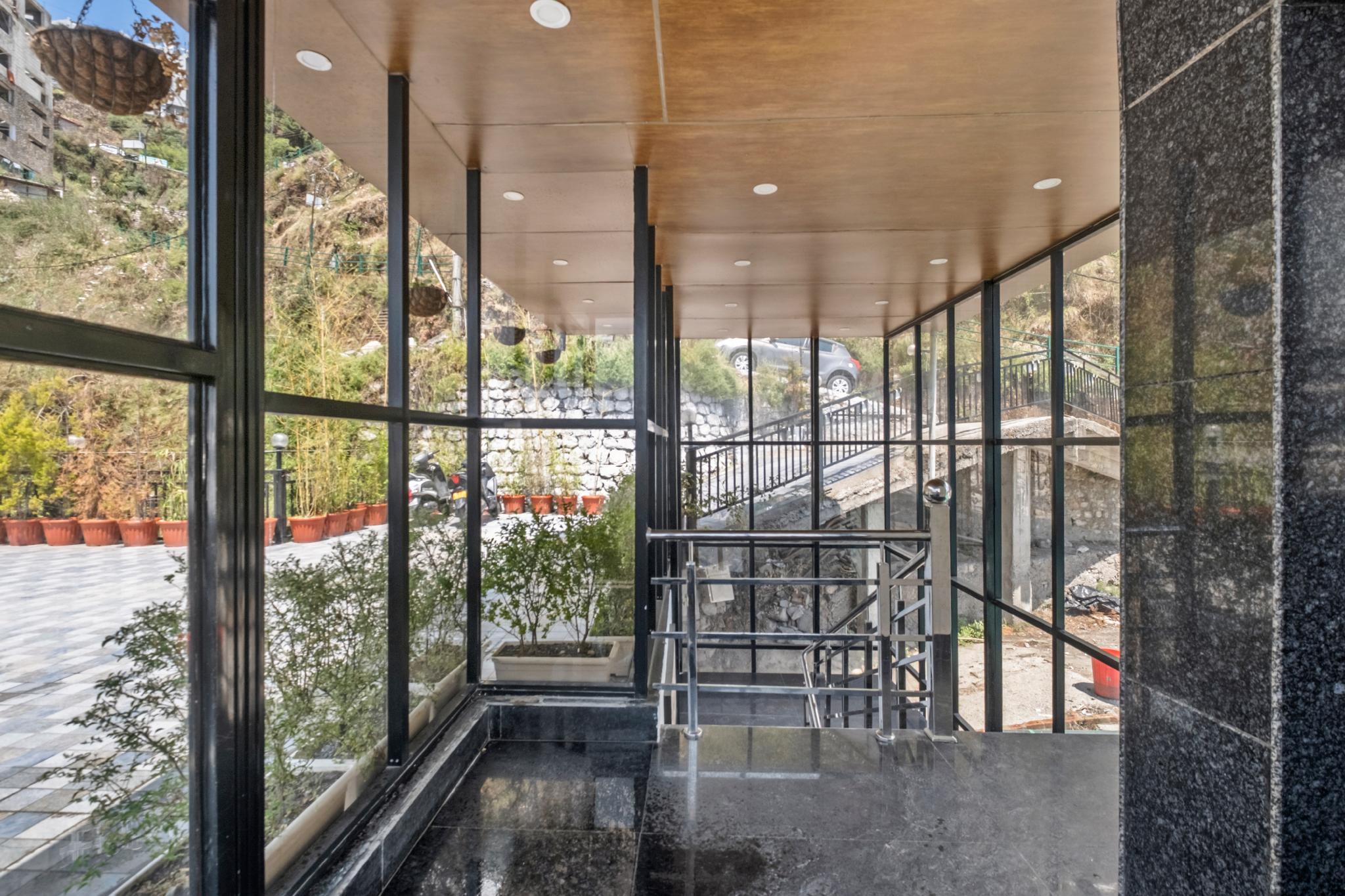 The Palm Aryan Mussoorie - 5 mins Walk to Mall Road 23/41