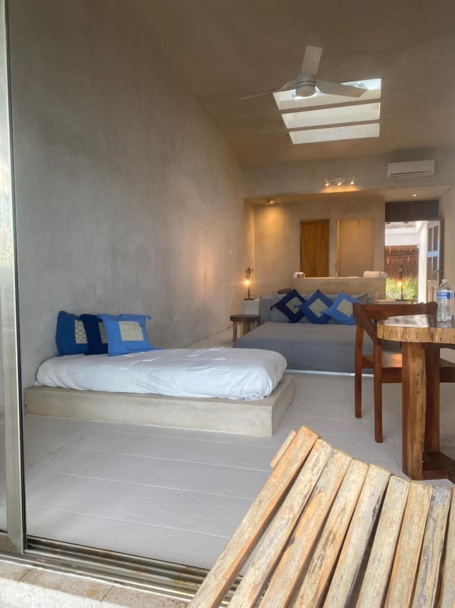 Junior Suite, Studio