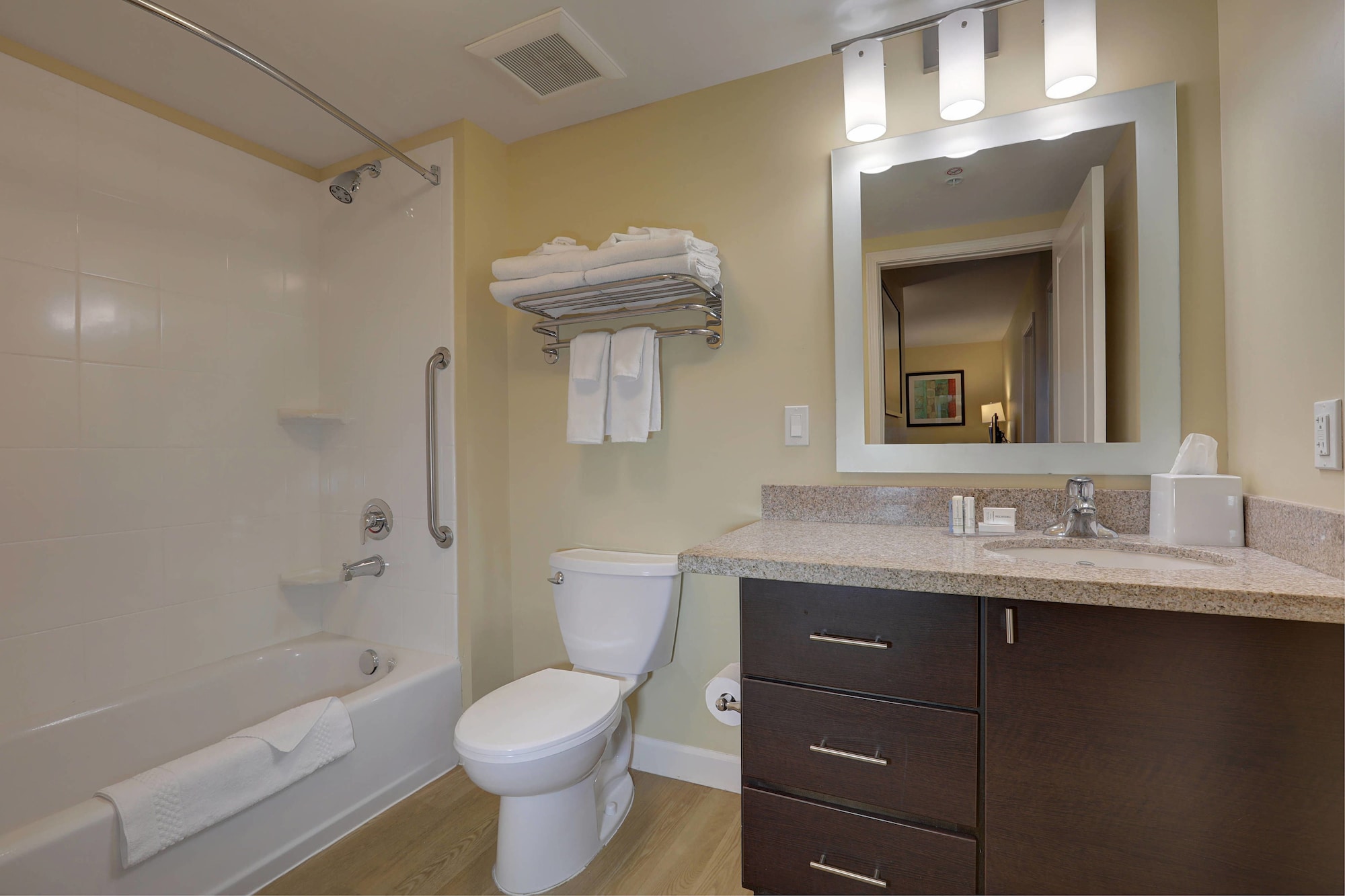 جناح بسرير كينج بغرفة نوم واحدة مع أريكة، Towneplace Suites Richland Columbia Point 4/4