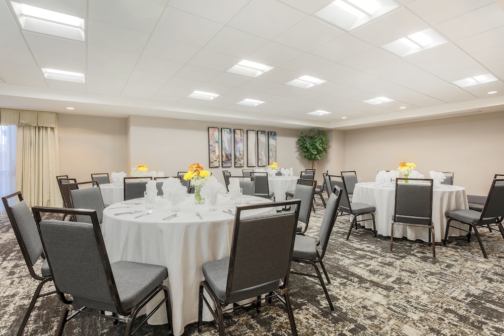 Hilton Garden Inn Melville 57/69