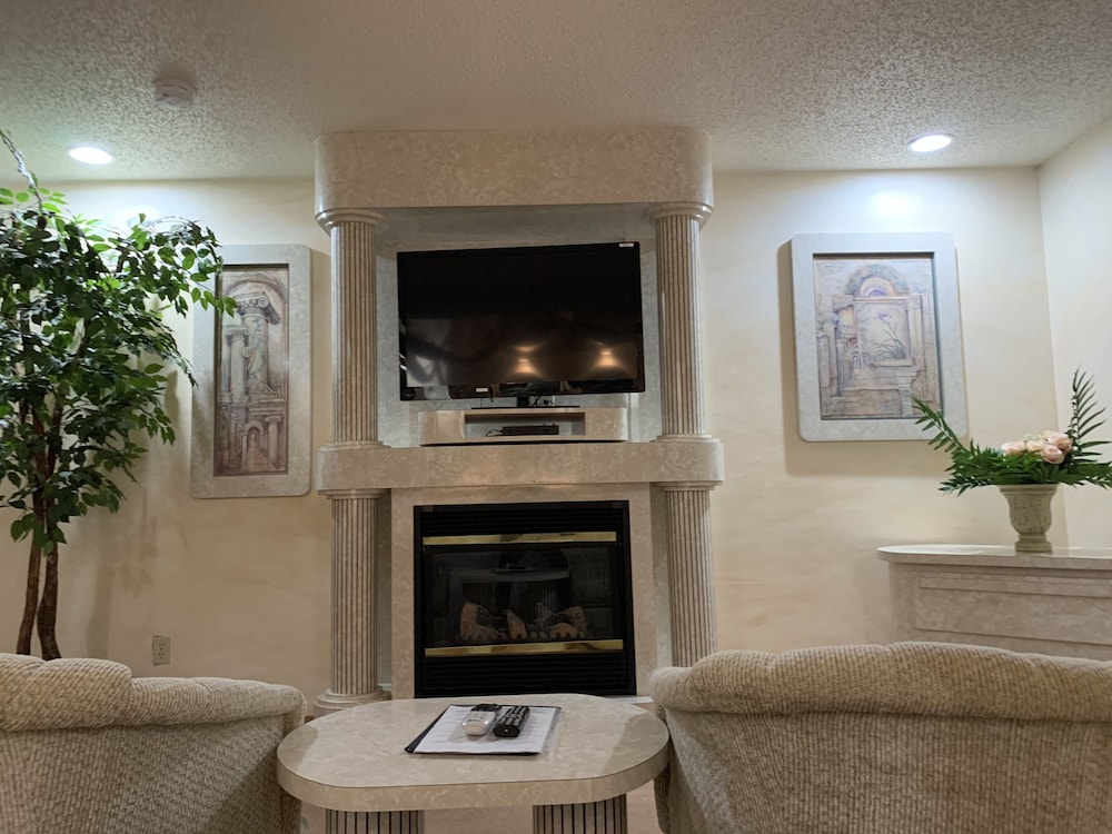 Designer Inn & Suites 49/69