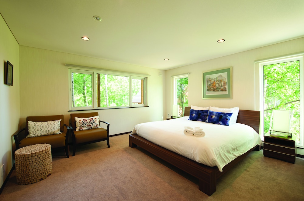 Country Resort Niseko (ex The Chalets at Country Resort) 12/77