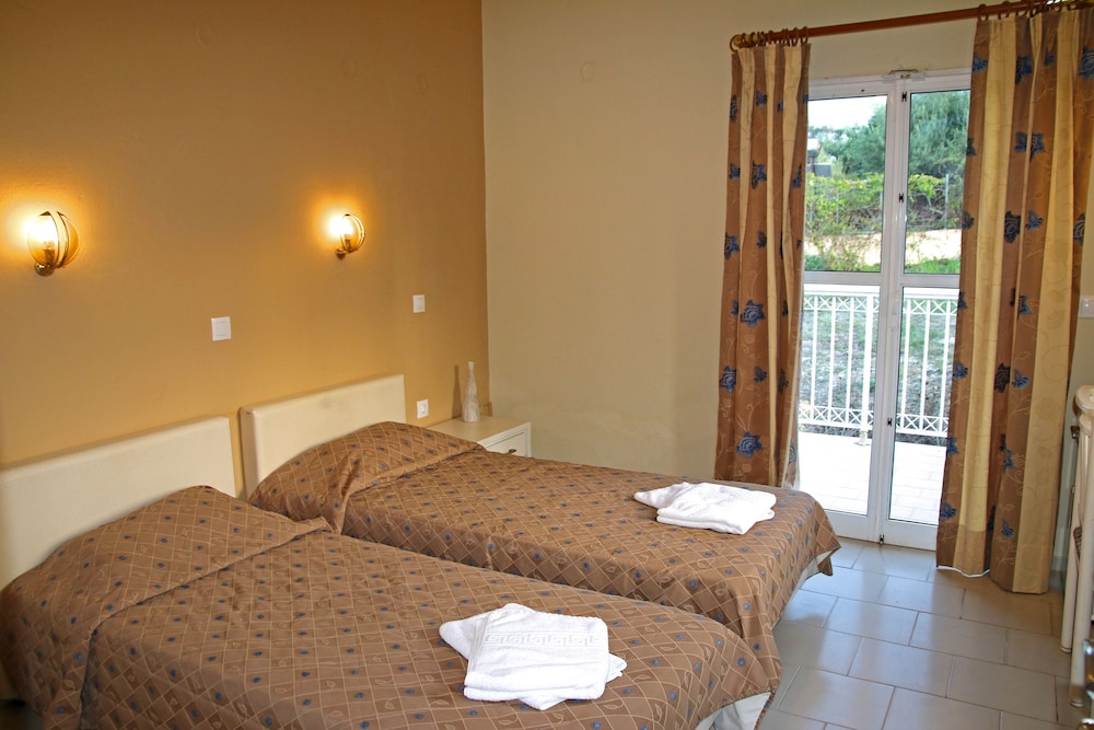 CLASSIC, STUDIO, SEA VIEW, ANNEX