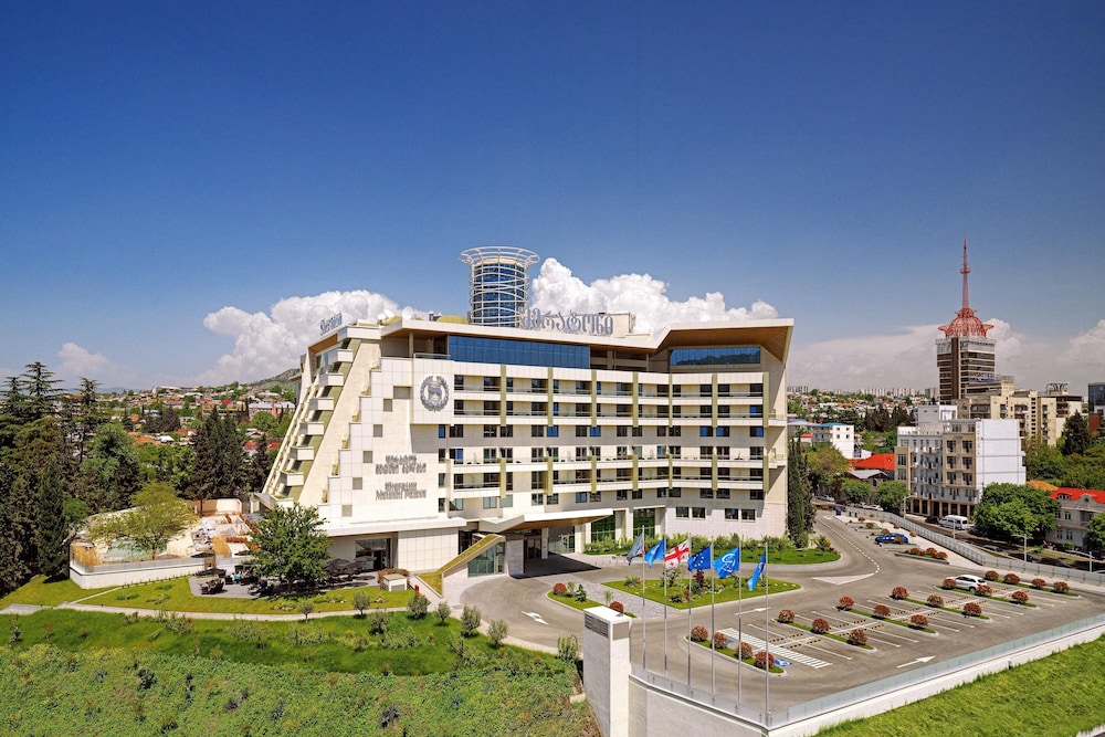 Sheraton Grand Tbilisi Metechi Palace in TBILISI