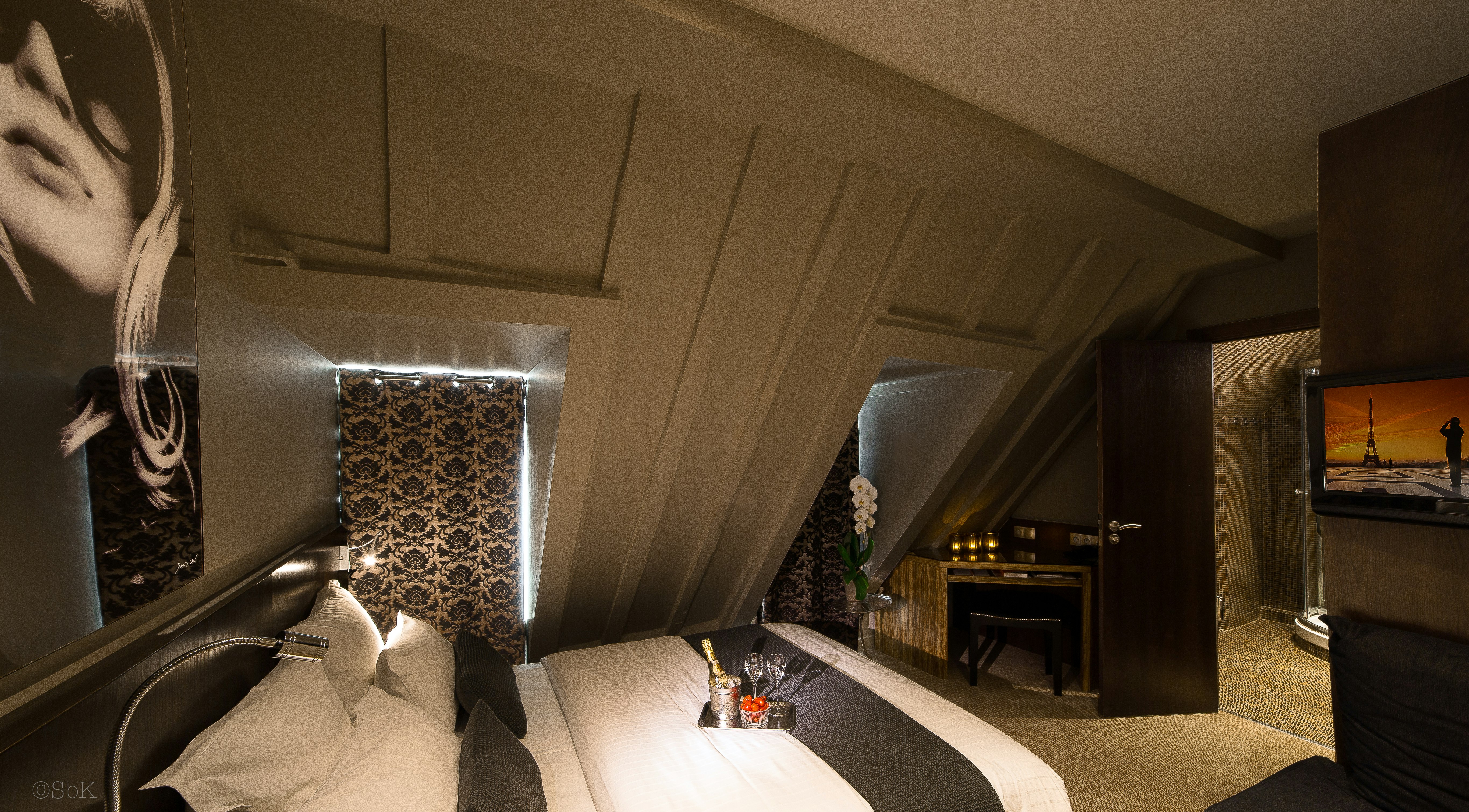B Montmartre Hotel 35/51