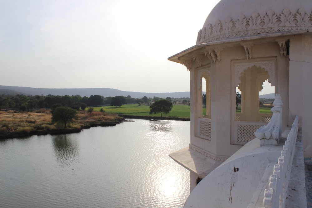 juSTa Lake Nahargarh Palace 19/28
