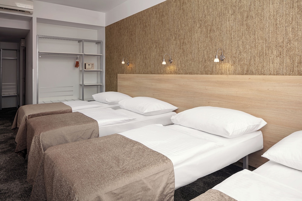 Ambiance Hotel 18/50